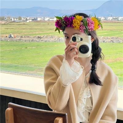 天王之女出道颜值引争议，家长出面回应，短时间内持续发酵