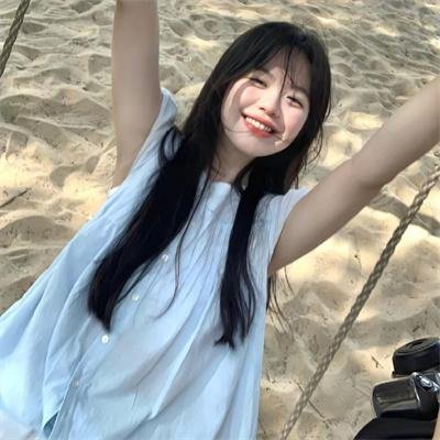 当红小花又出大瓜：素颜现身菜市场，粉丝集体脱粉，72小时